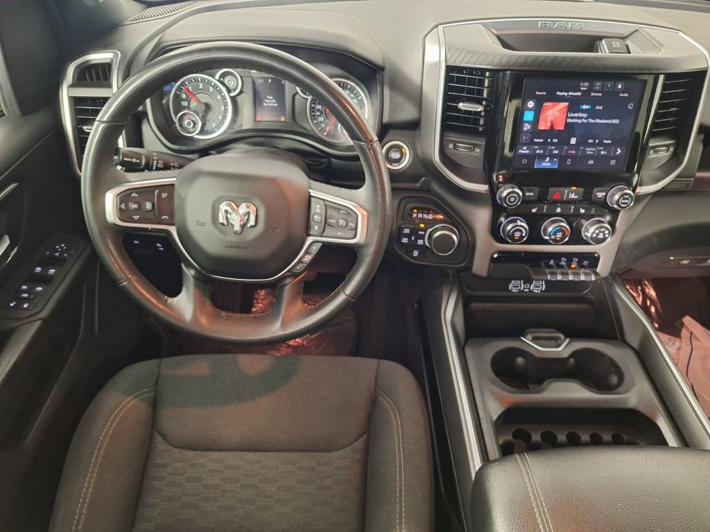 Used 2025 RAM 1500 Big Horn AWD/4WD image 11