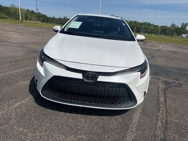 Used 2022 Toyota Corolla LE image 6
