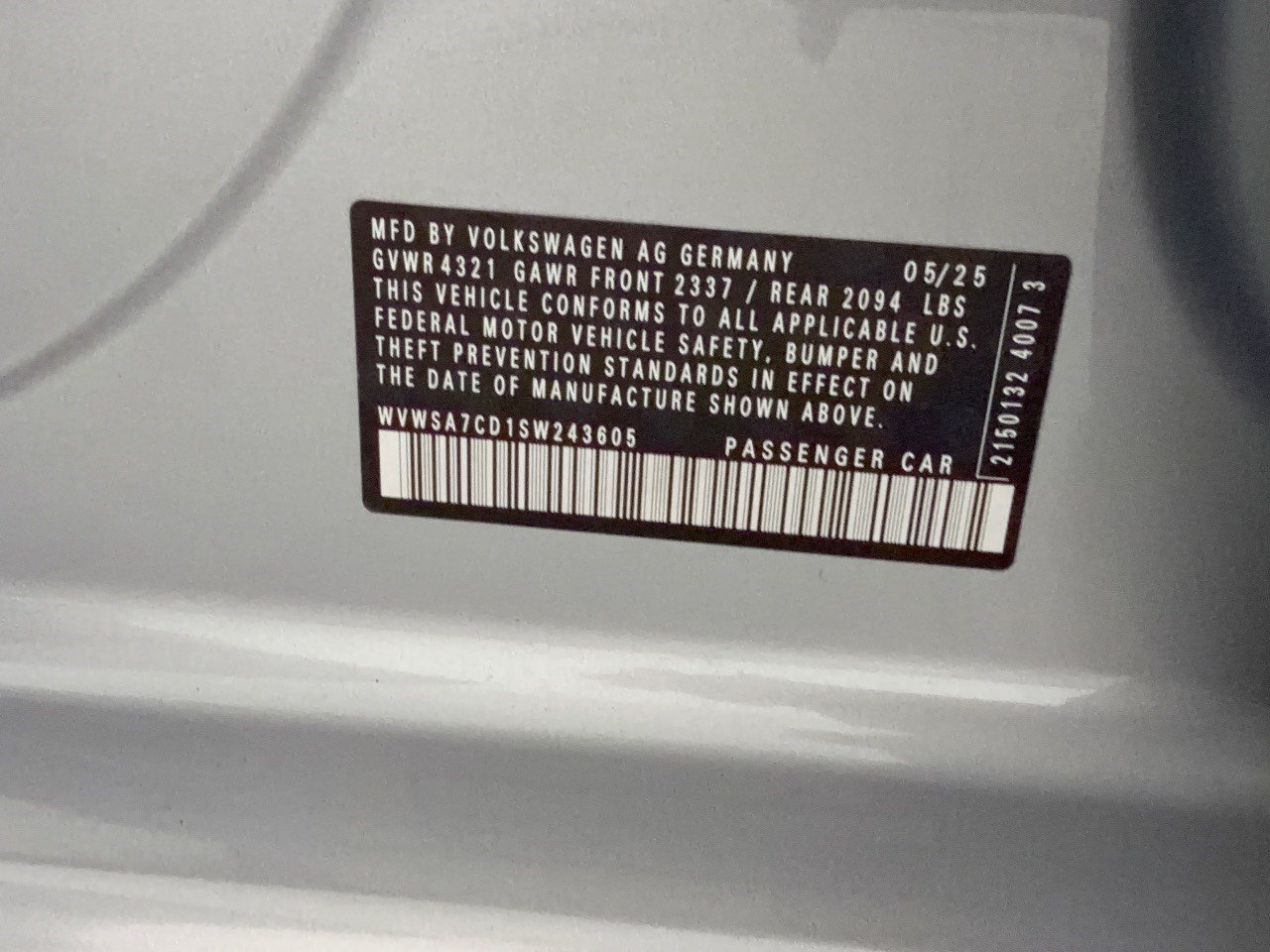 Used 2025 Volkswagen Golf SE FWD image 32