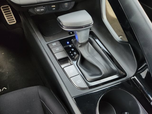 Used 2025 Hyundai Elantra SEL FWD image 19