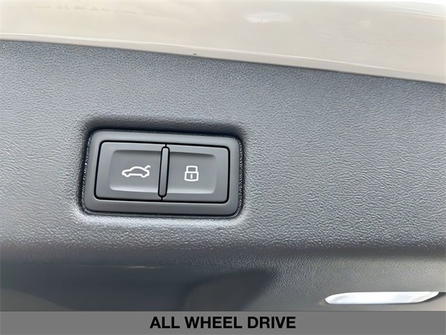New 2025 Audi Q5 Premium image 12