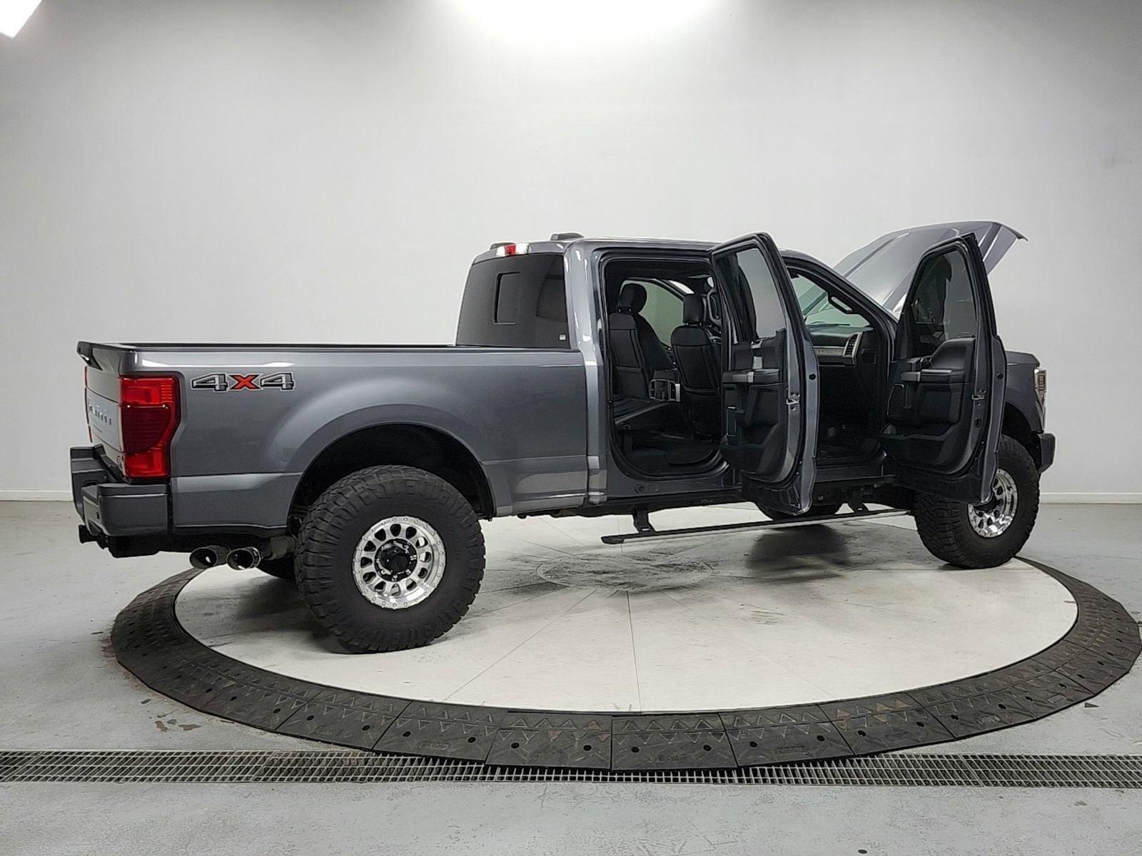 Used 2021 Ford F250 Platinum AWD/4WD image 15