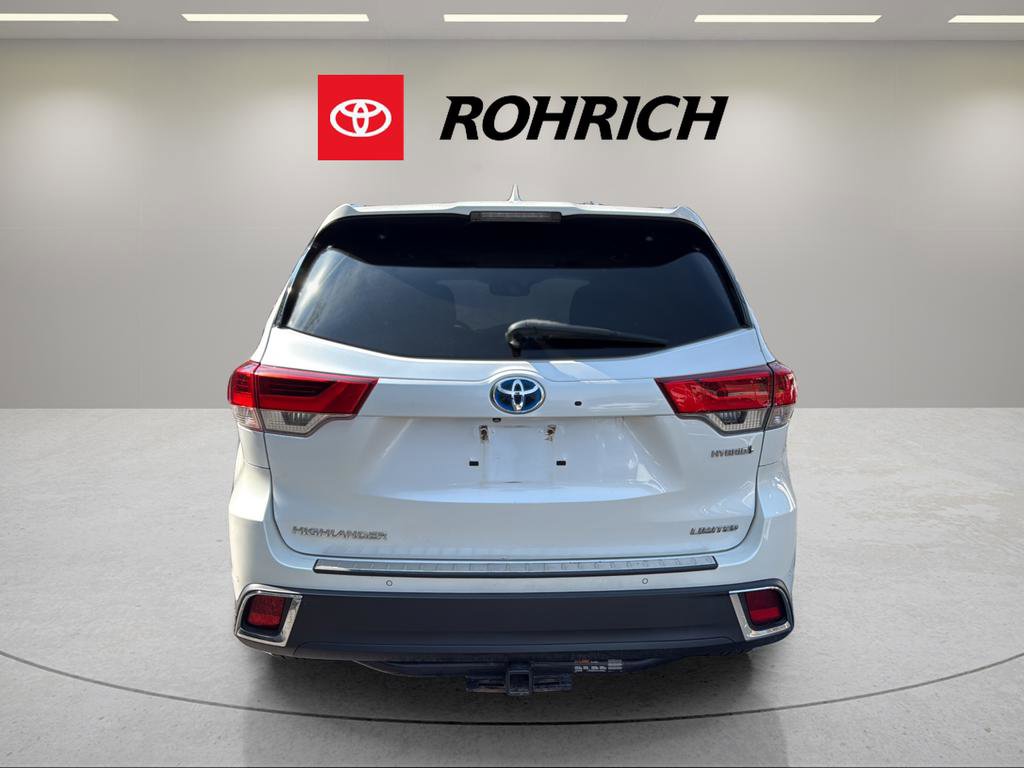 Used 2018 Toyota Highlander Limited Platinum image 7