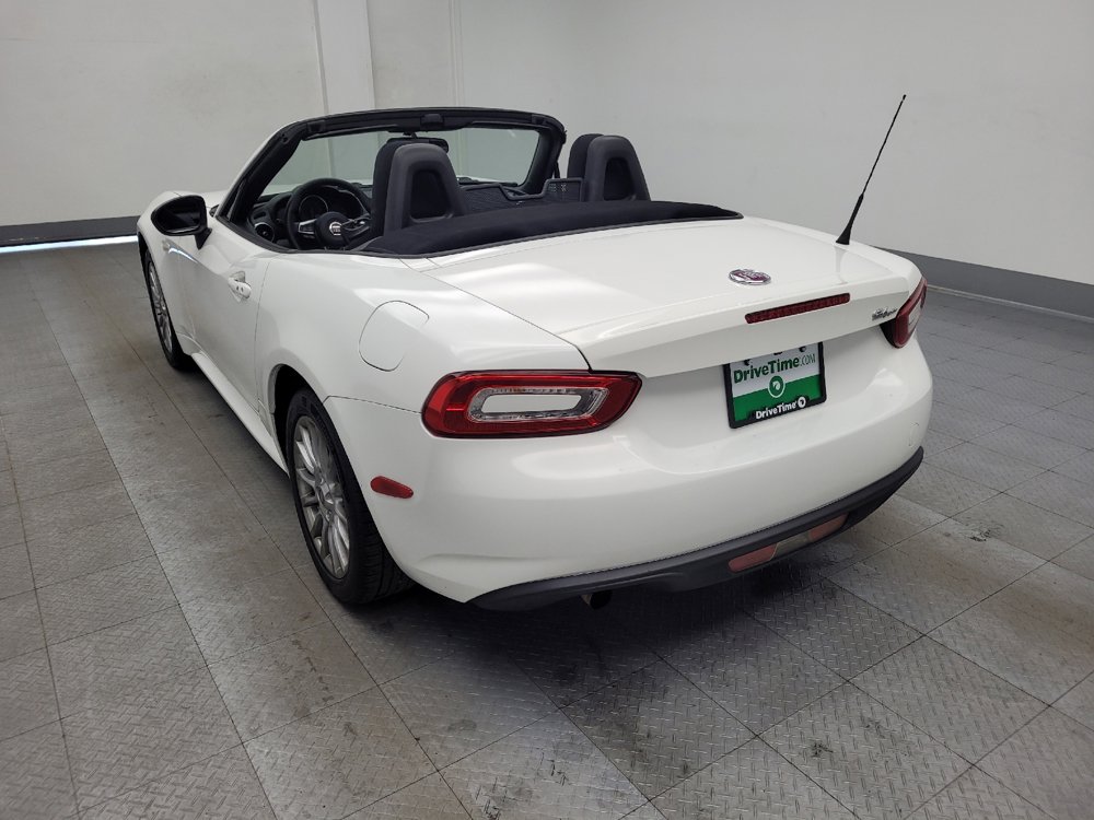 Used 2017 FIAT 124 Spider Classica image 5