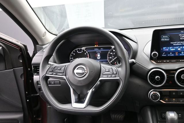 Used 2025 Nissan Sentra SV FWD image 9
