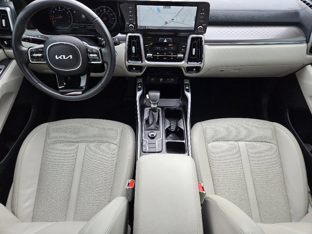 Certified 2023 Kia Sorento S image 5