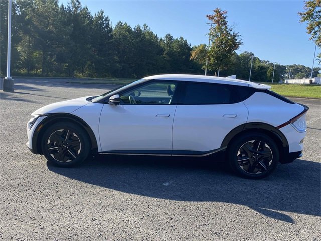 New 2025 Kia EV6 Wind image 4
