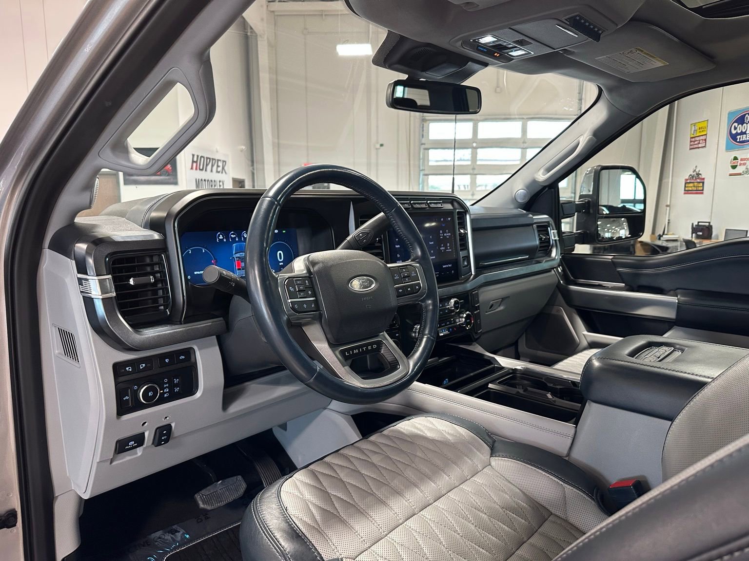 Used 2024 Ford F250 Limited w/ FX4 Off-Road Package image 19