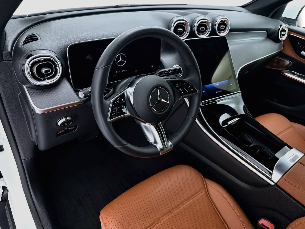Certified 2026 Mercedes-Benz GLC 300 image 9