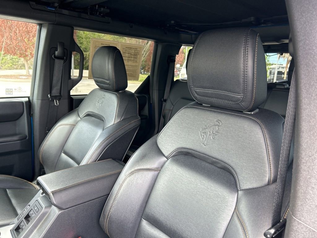 Used 2024 Ford Bronco Badlands image 19