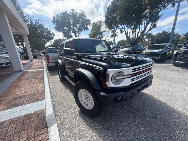Used 2024 Ford Bronco Heritage Edition AWD/4WD image 1