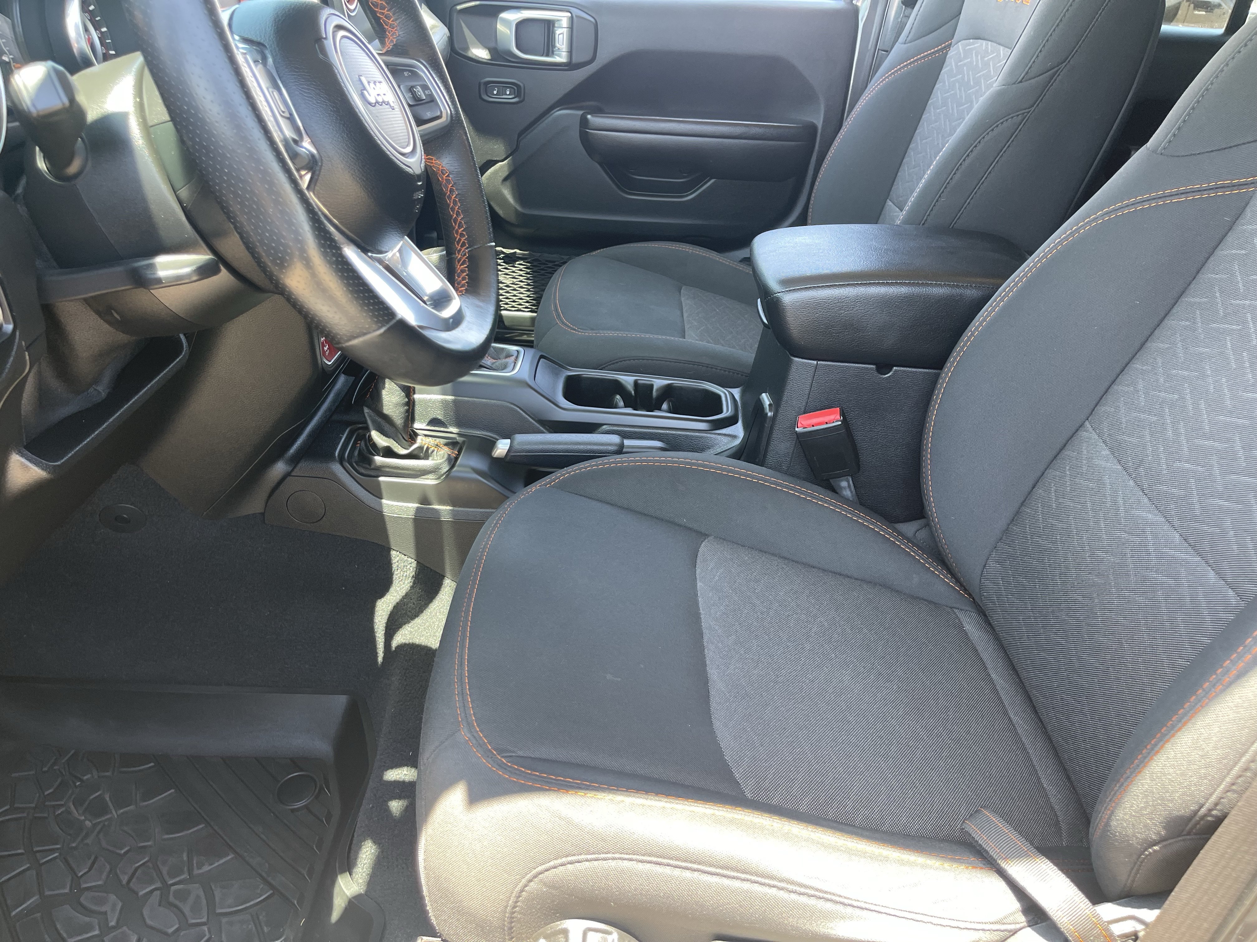 Used 2021 Jeep Gladiator Mojave AWD/4WD image 18