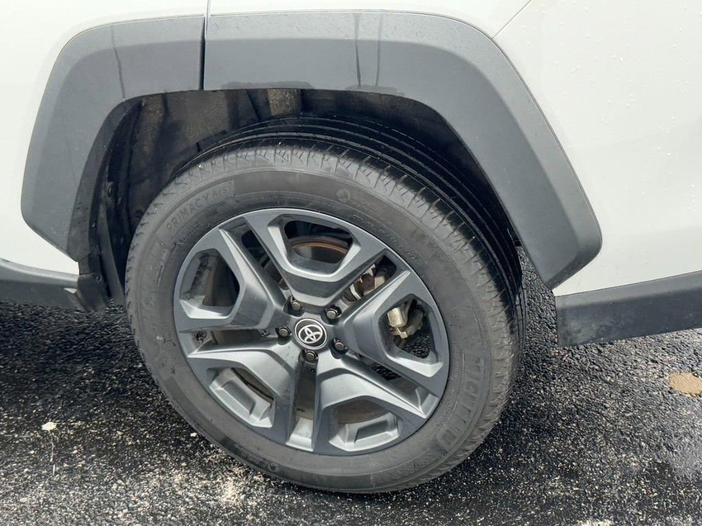 Used 2024 Toyota RAV4 Adventure image 5