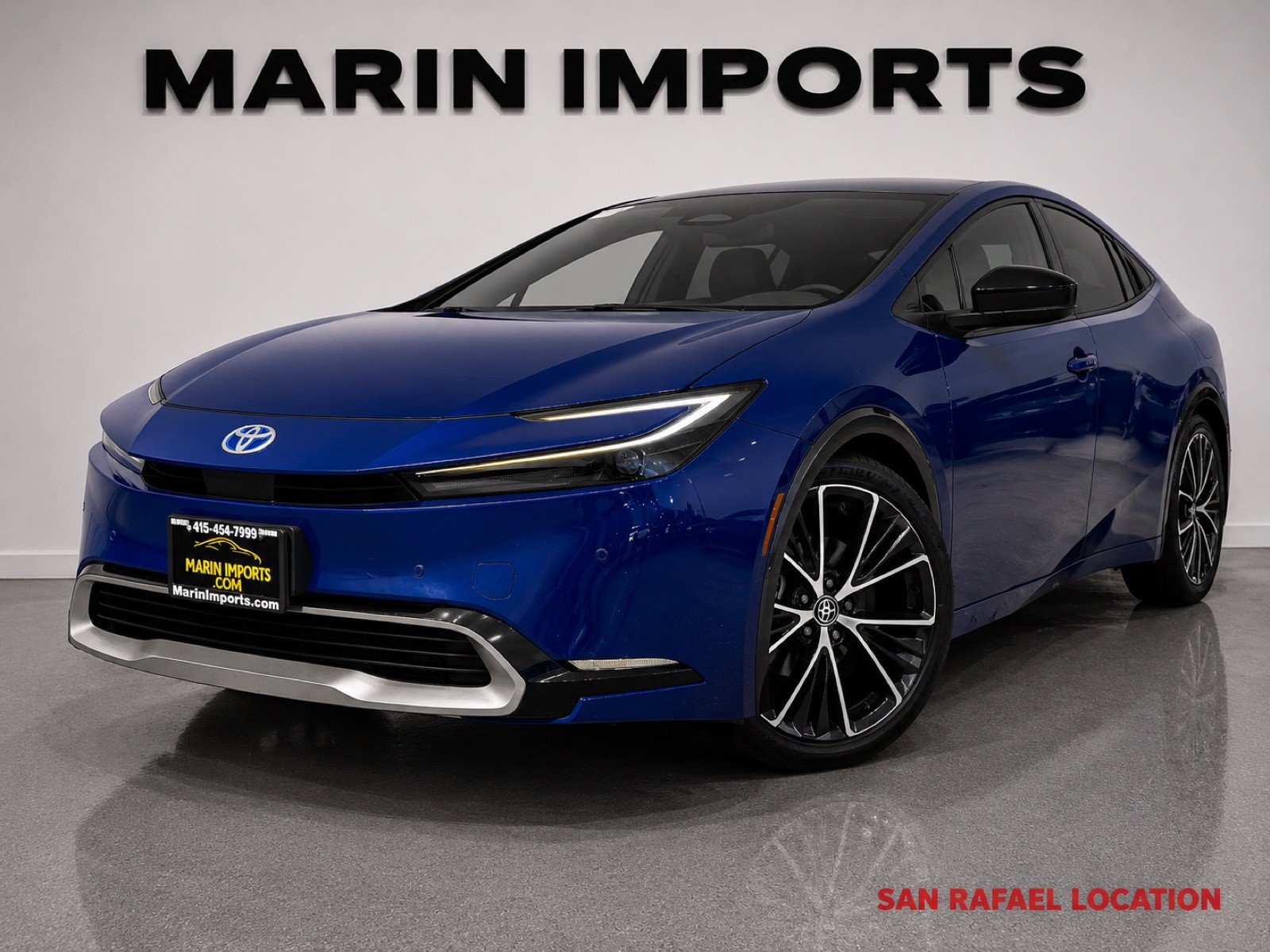 Used 2024 Toyota Prius XLE FWD video 1
