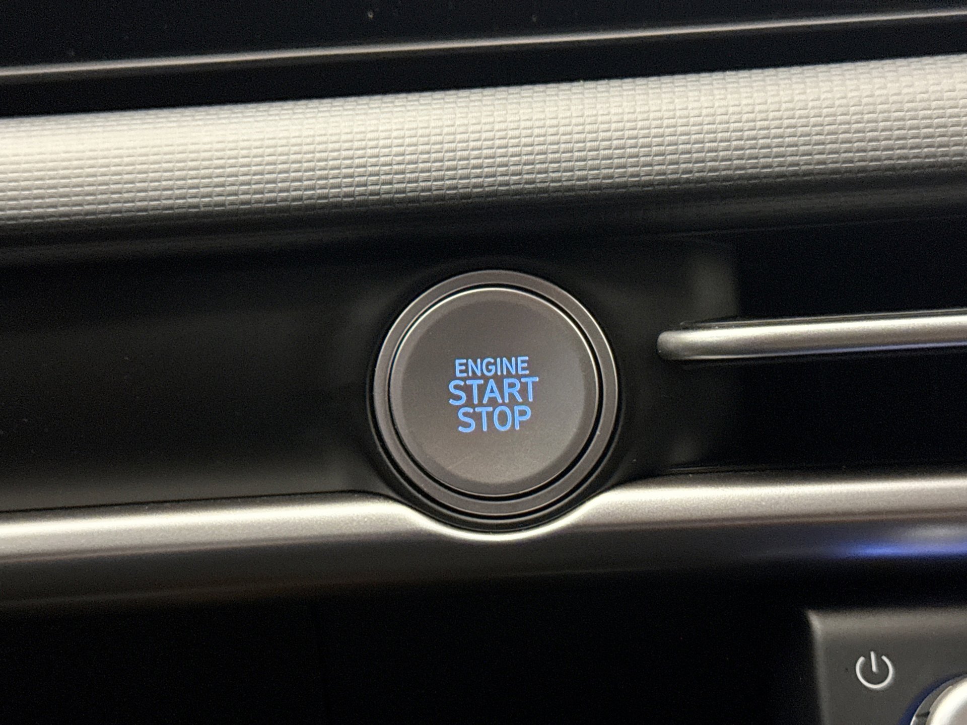 Used 2025 Hyundai Tucson SE image 18