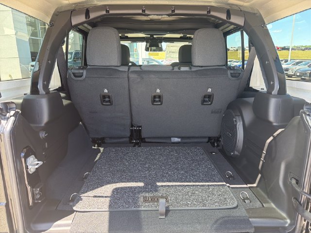 New 2026 Jeep Wrangler Unlimited Sport AWD/4WD image 36