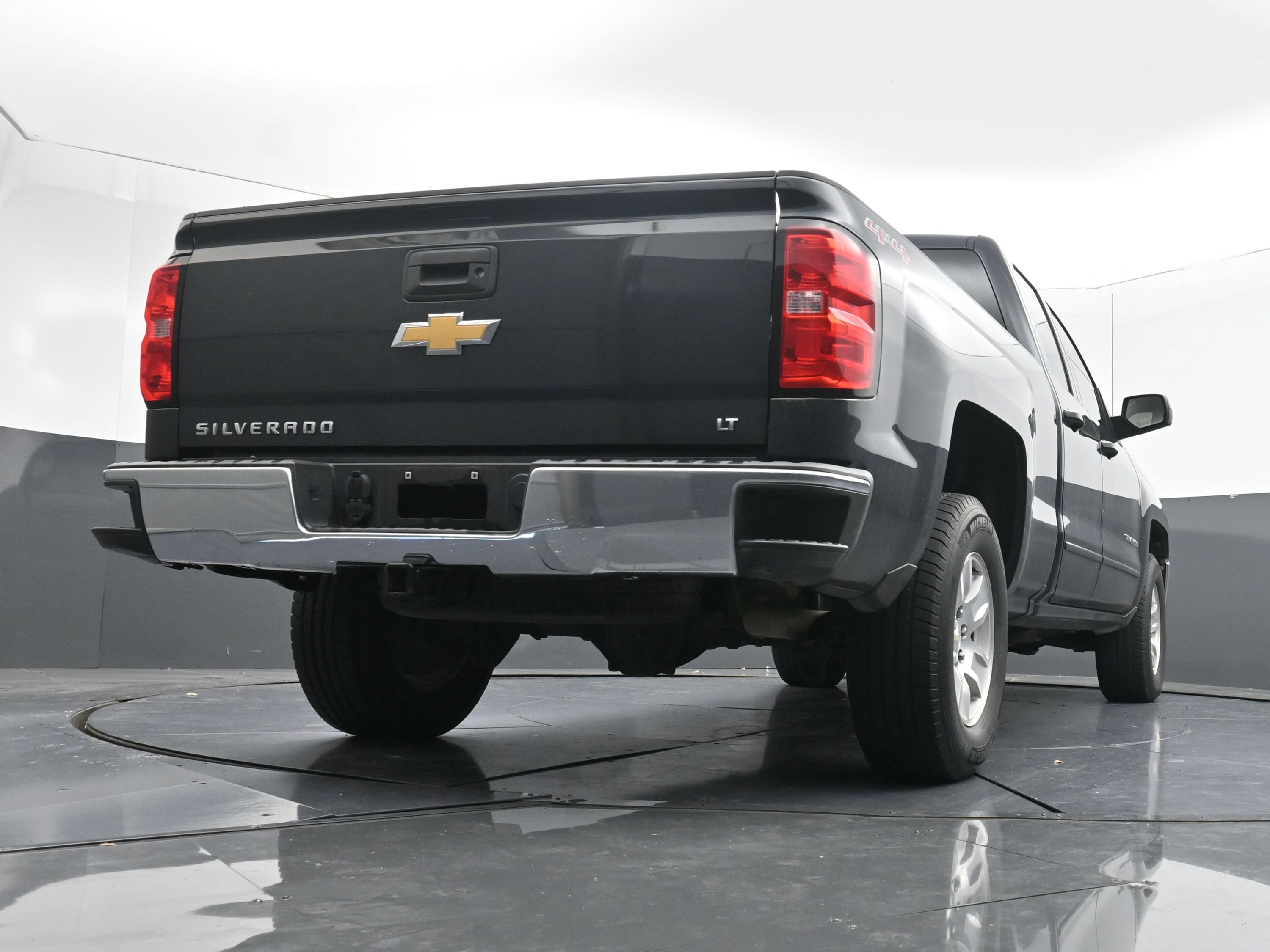 Used 2017 Chevrolet Silverado 1500 LT w/ All Star Edition AWD/4WD image 30