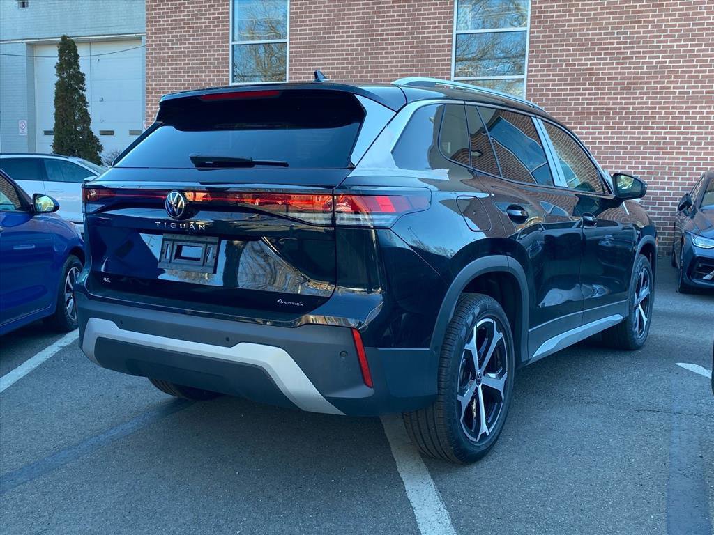 New 2026 Volkswagen Tiguan SE AWD/4WD image 2