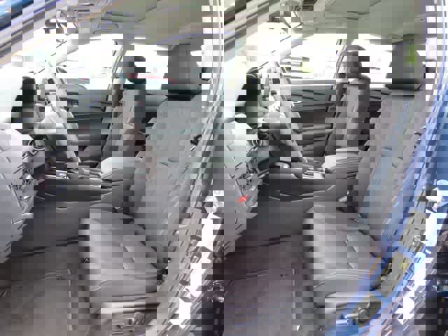 Used 2025 Honda Accord SE image 11