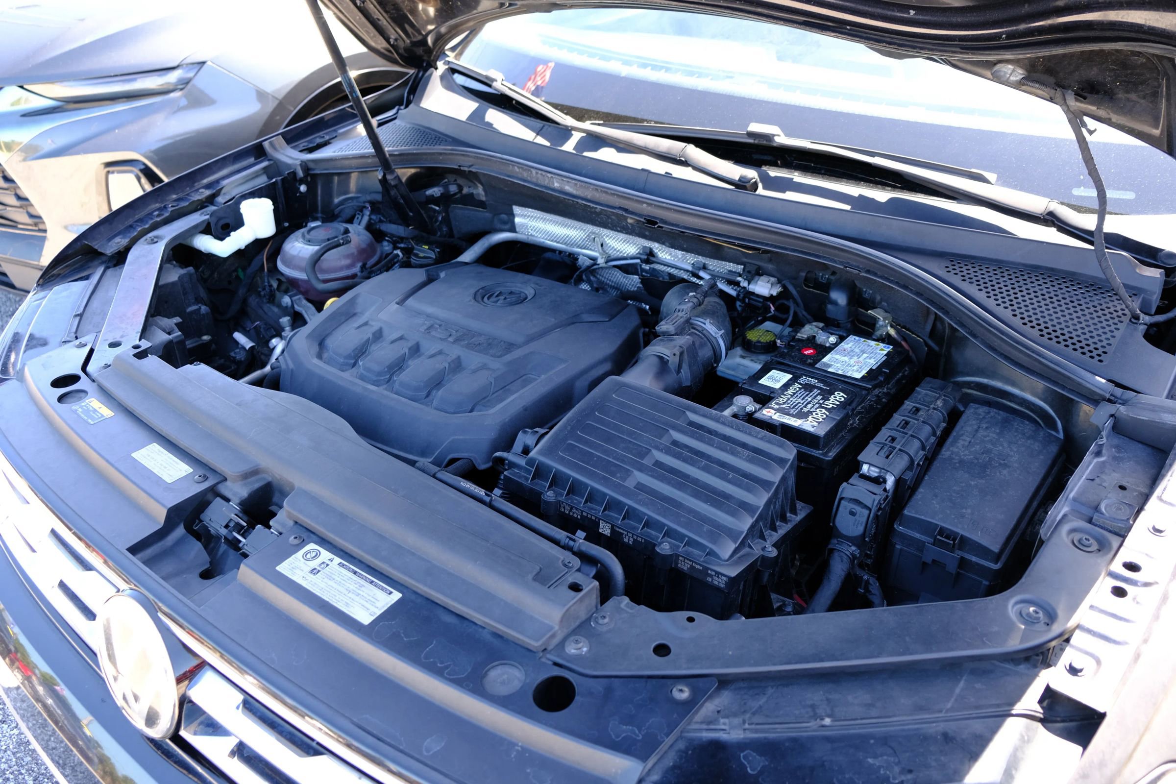 Used 2018 Volkswagen Tiguan SE FWD image 47