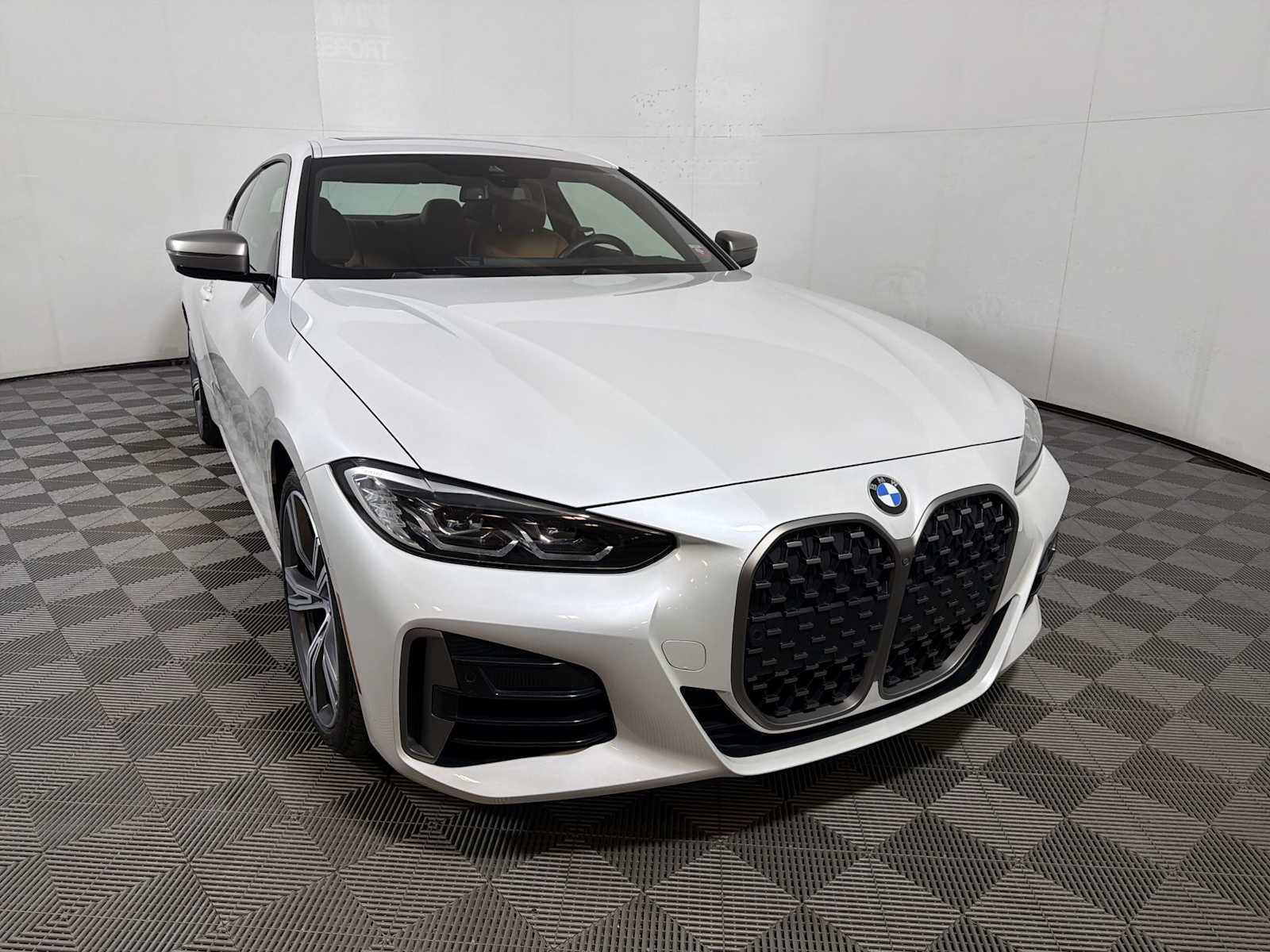 Used 2024 BMW 440i xDrive Coupe w/ Premium Package AWD/4WD image 2