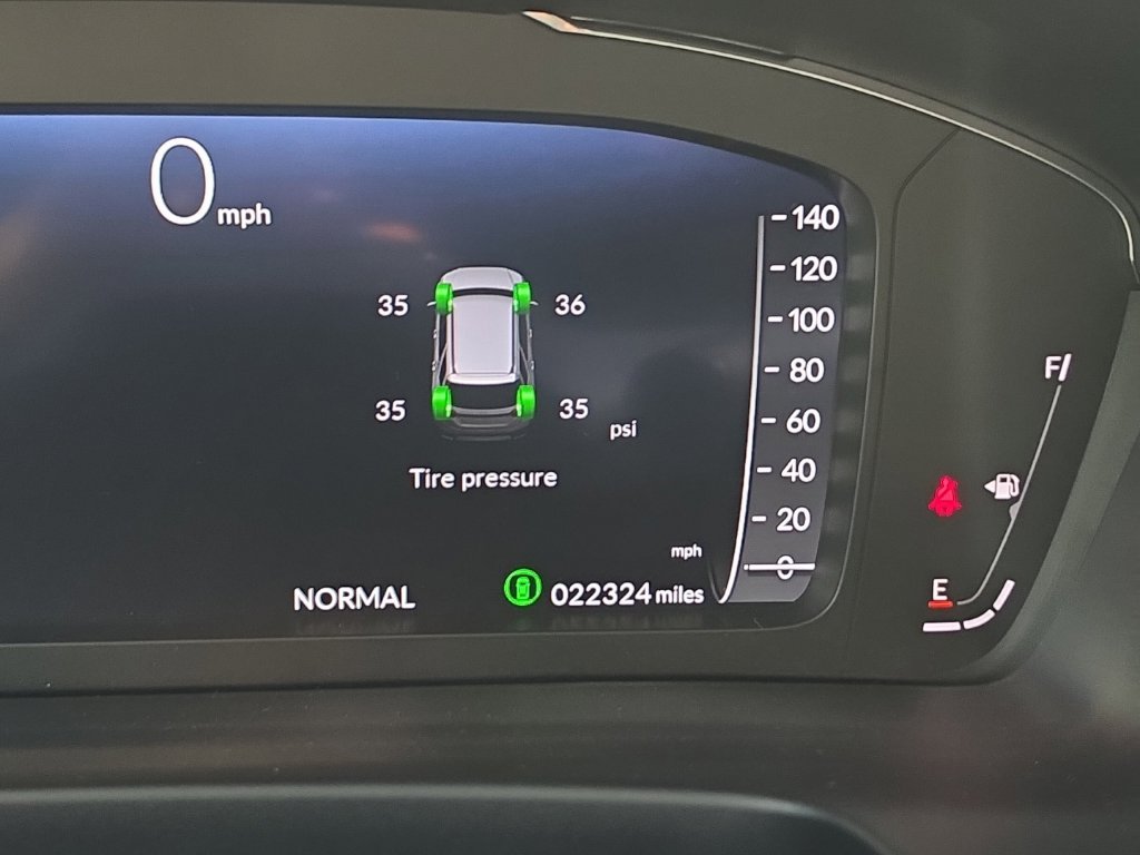 Used 2025 Honda Pilot Elite image 15