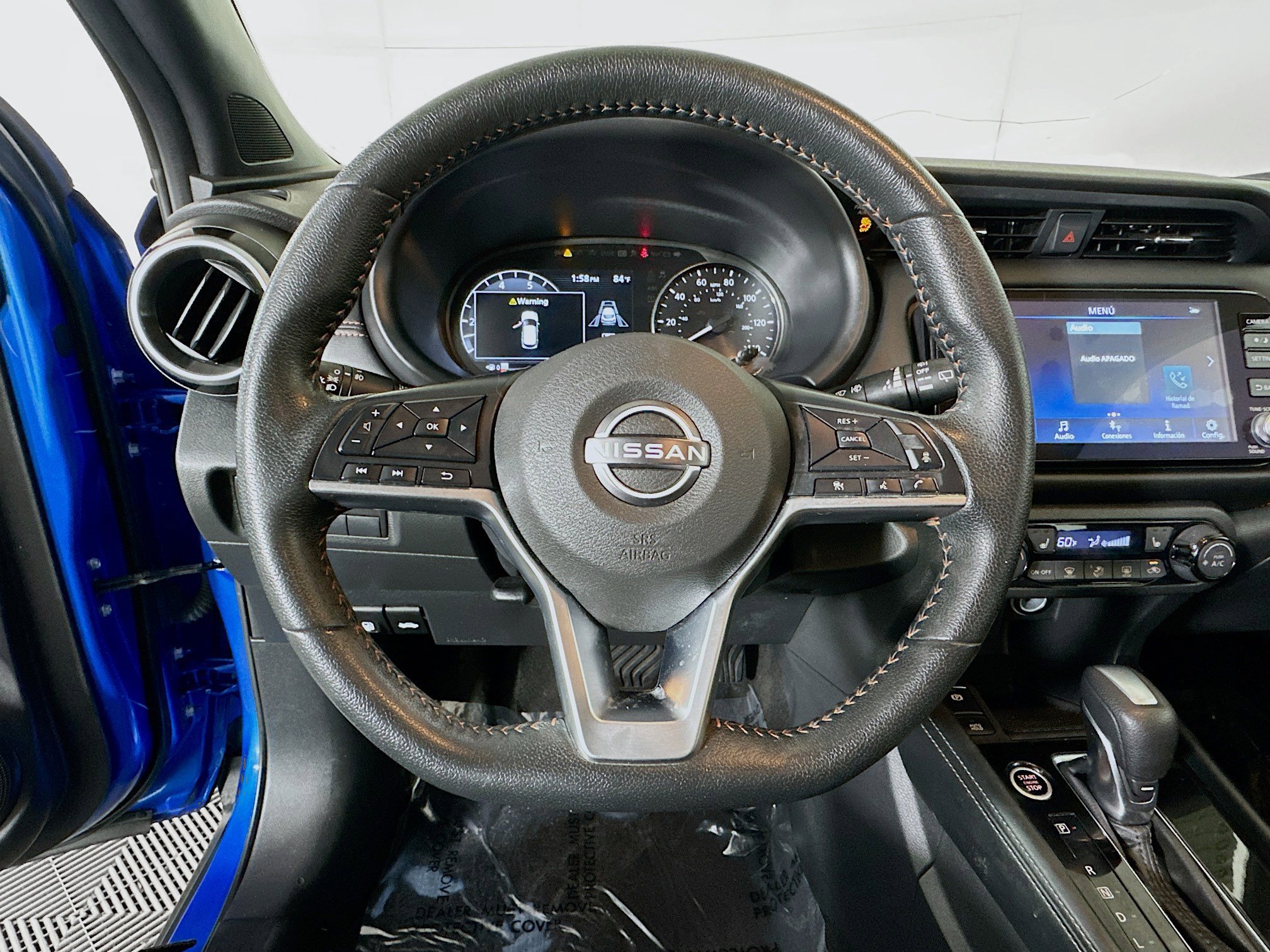 Used 2023 Nissan Kicks SR w/ SR Premium Package FWD image 15