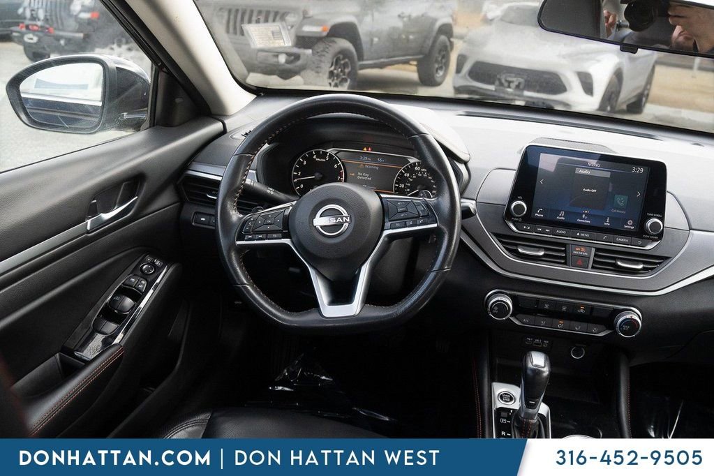 Used 2024 Nissan Altima 2.5 SR image 5