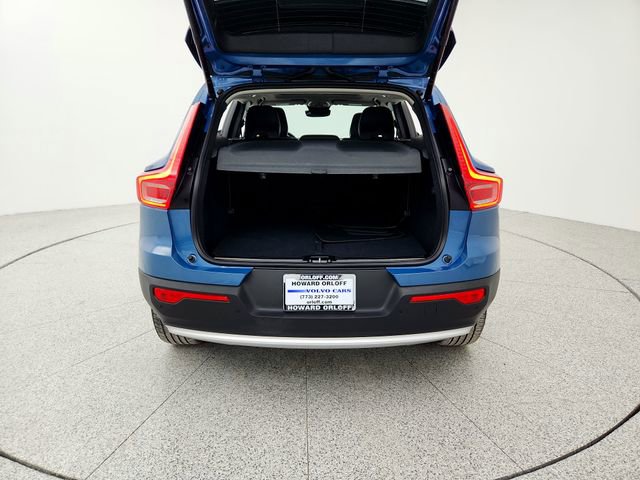 Certified 2025 Volvo XC40 B5 Plus image 15