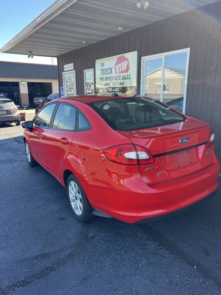 Used 2012 Ford Fiesta SE FWD image 3