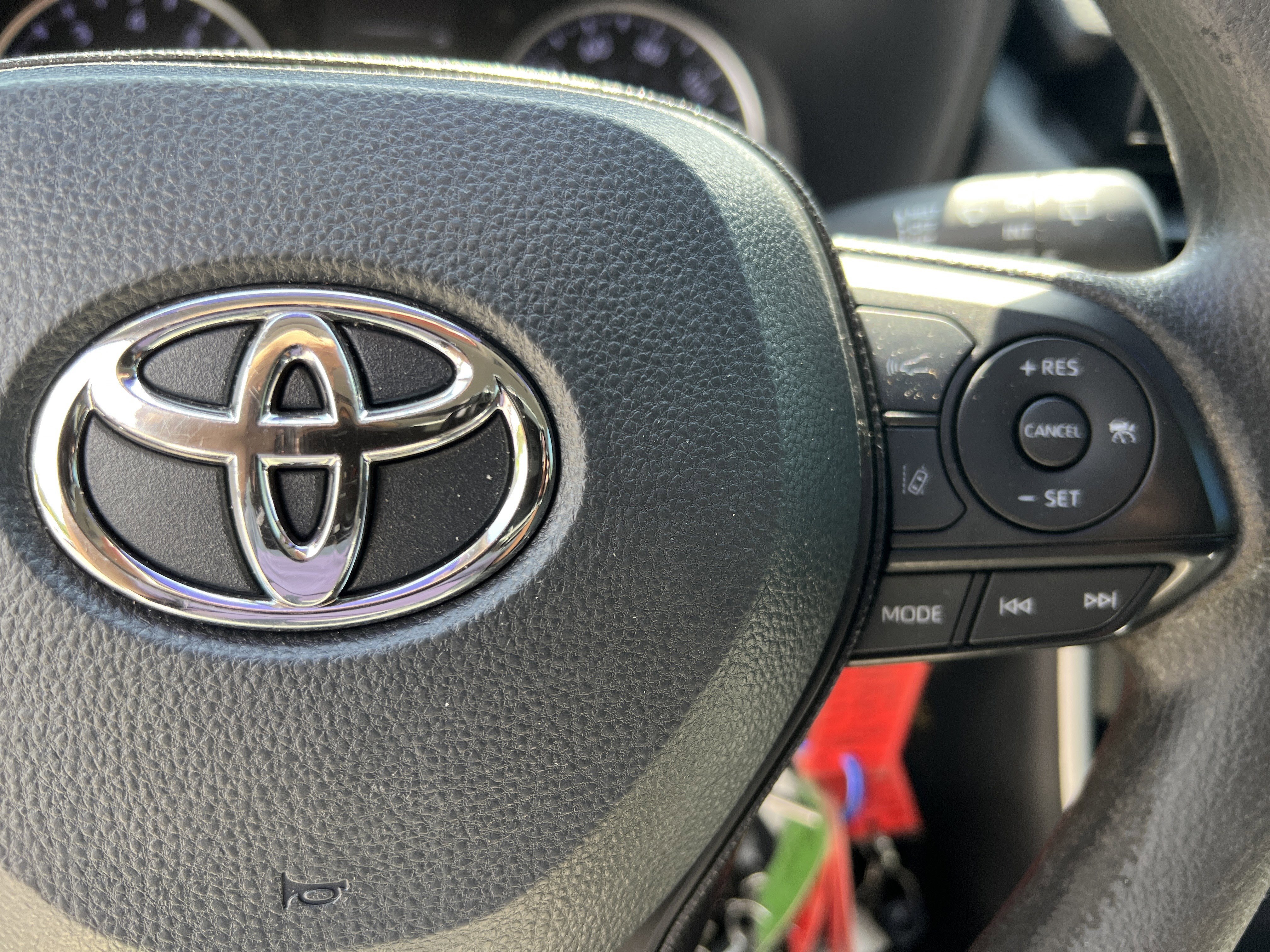 Certified 2020 Toyota RAV4 LE FWD image 11