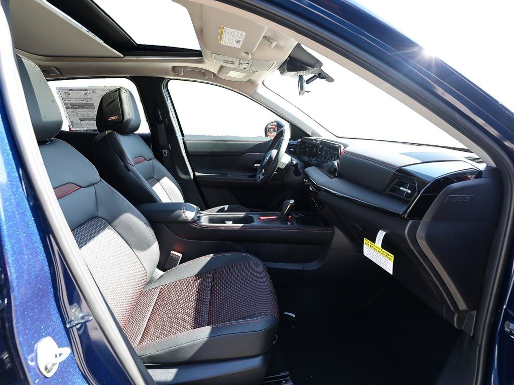 New 2026 Nissan Kicks SR w/ SR Premium Package AWD/4WD image 19