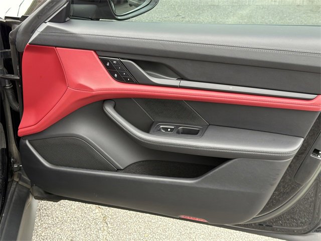 Used 2023 Porsche Taycan image 14
