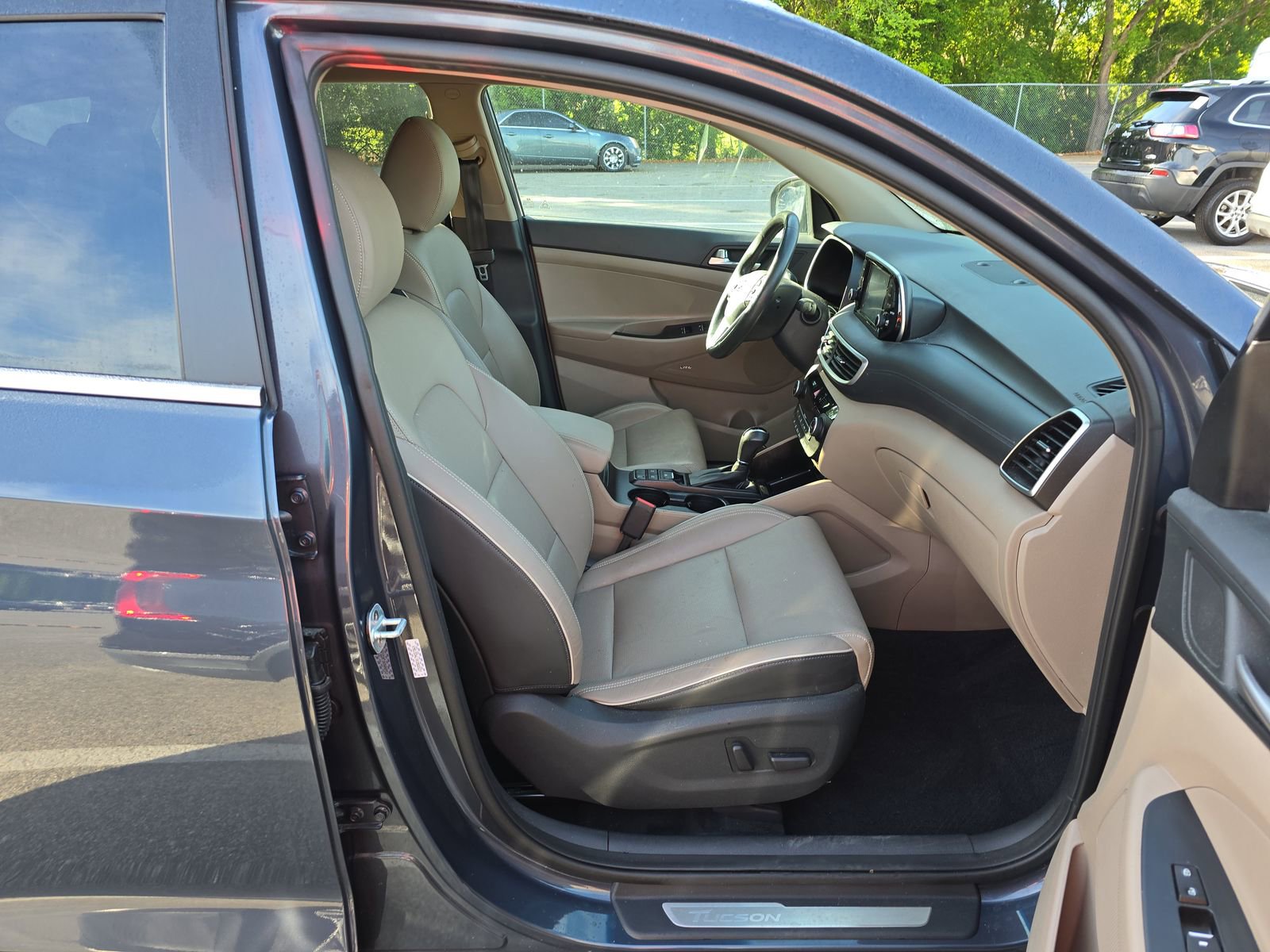 Used 2019 Hyundai Tucson Limited w/ Cargo Package FWD image 6