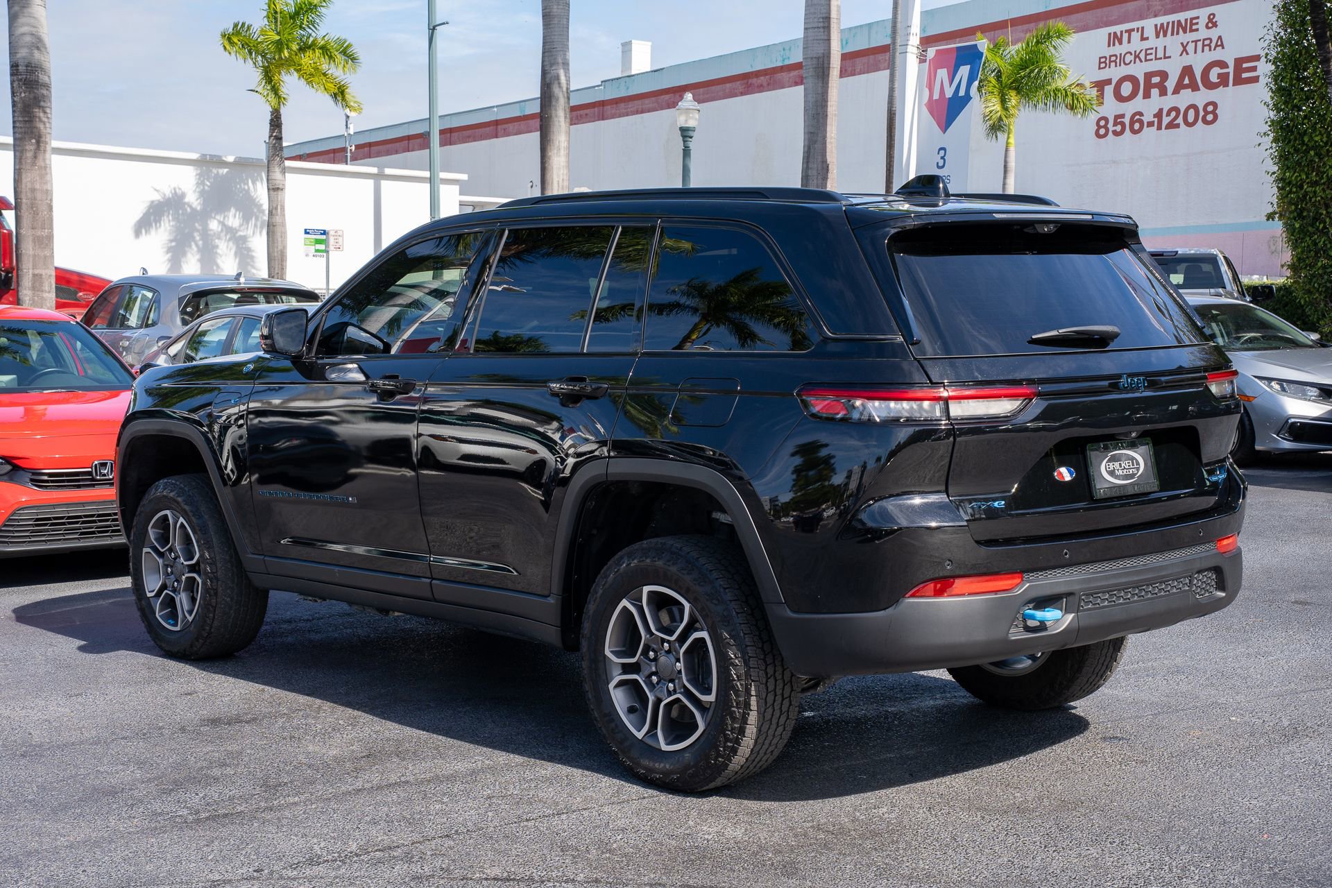 Used 2023 Jeep Grand Cherokee Trailhawk w/ Luxury Tech Group III image 7