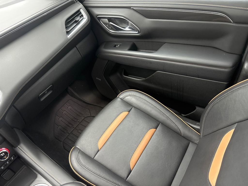 Used 2024 GMC Yukon AT4 w/ AT4 Premium Package image 15