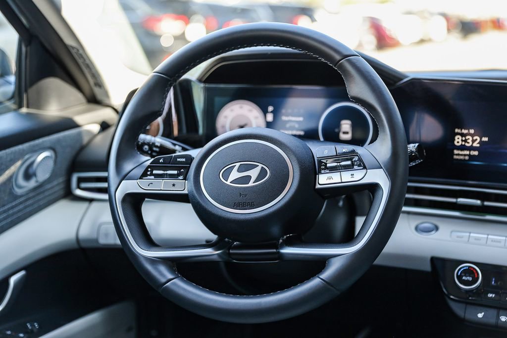 Certified 2024 Hyundai Elantra Limited image 15