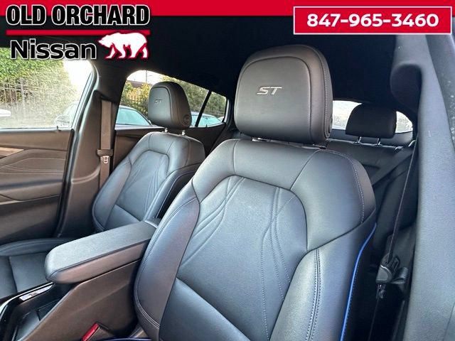 Used 2024 Buick Envista Sport Touring w/ Convenience I Package FWD image 12