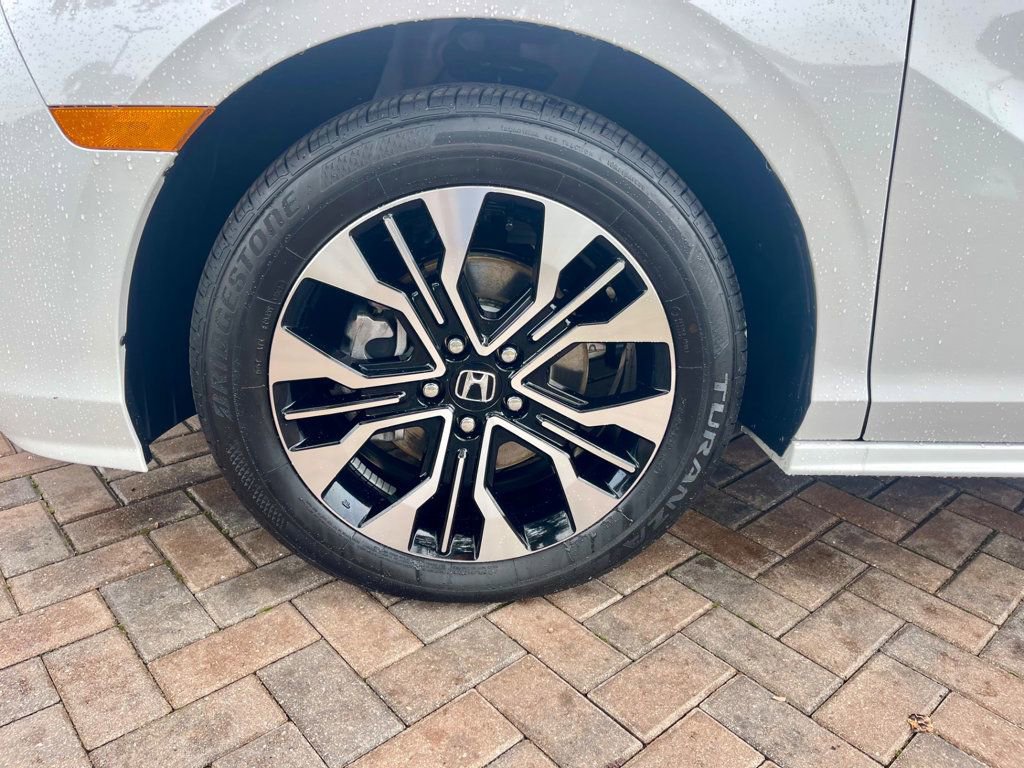 Used 2025 Honda Odyssey Elite image 10