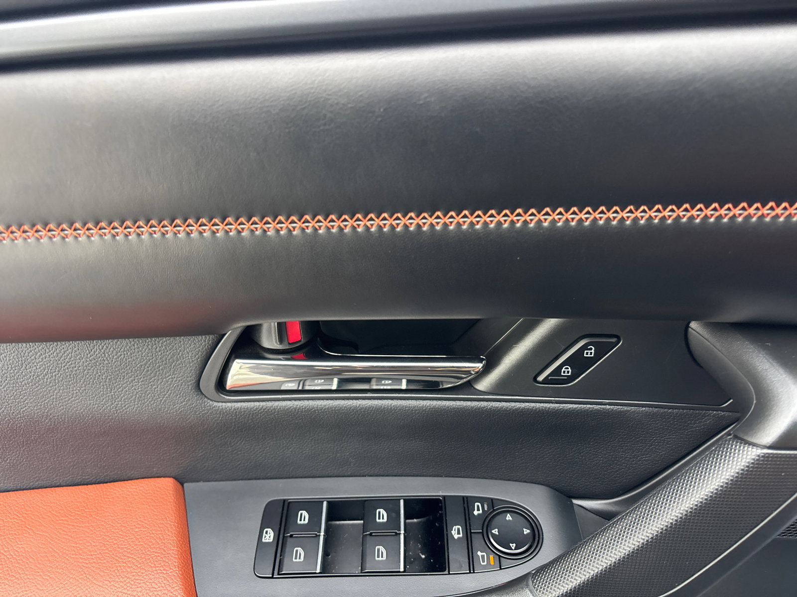 Used 2023 MAZDA CX-50 2.5 Turbo w/ Premium Plus Pkg image 12