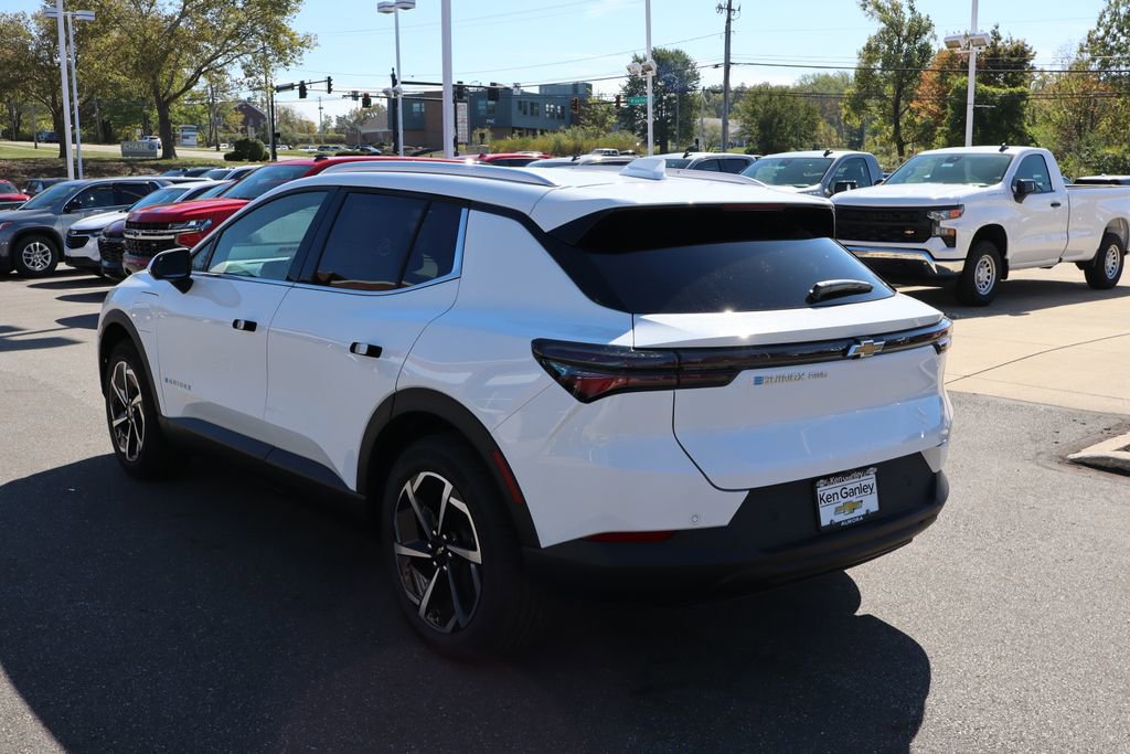 New 2026 Chevrolet Equinox EV LT image 31
