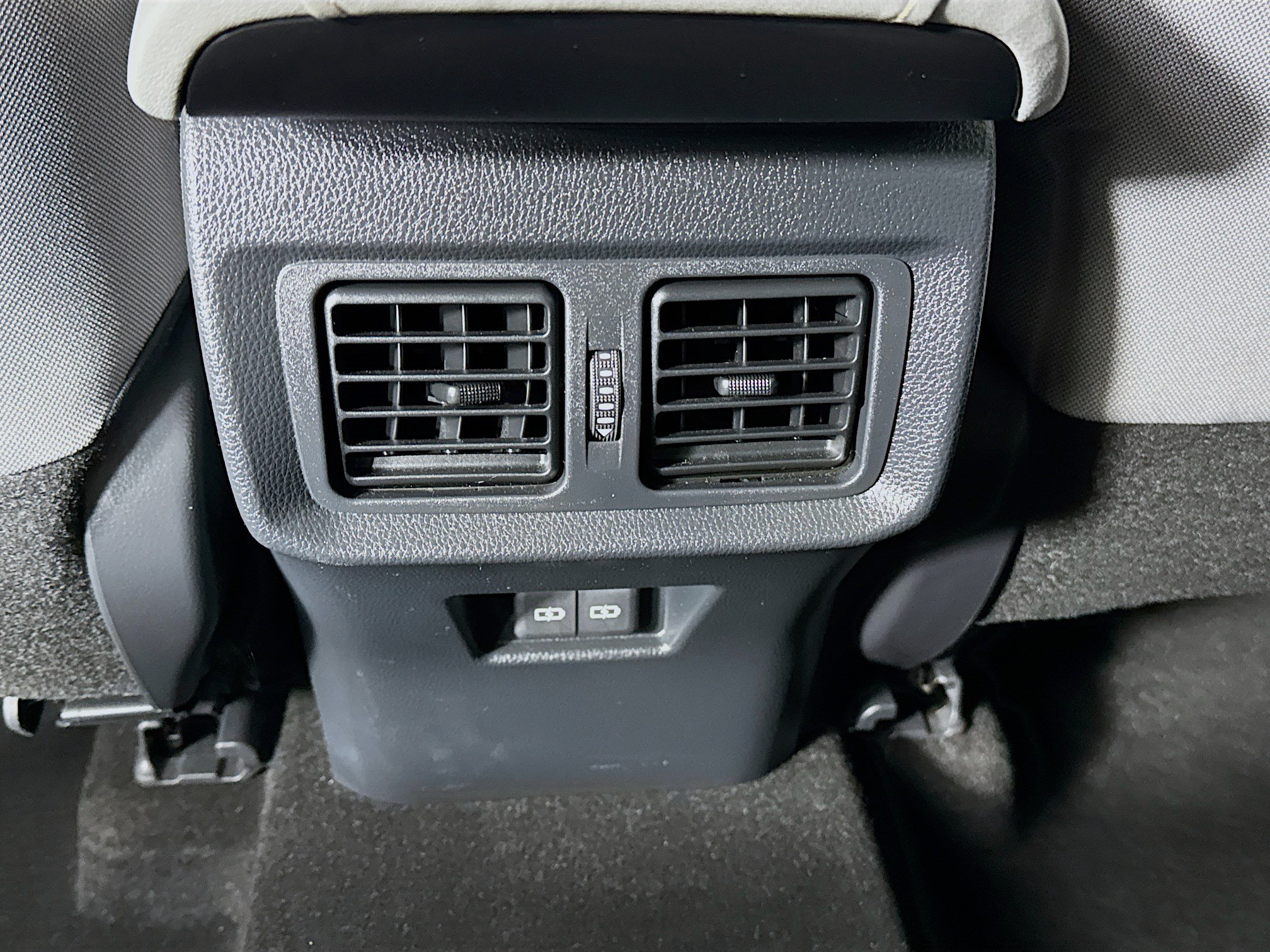 Certified 2024 Toyota Venza LE AWD/4WD image 24