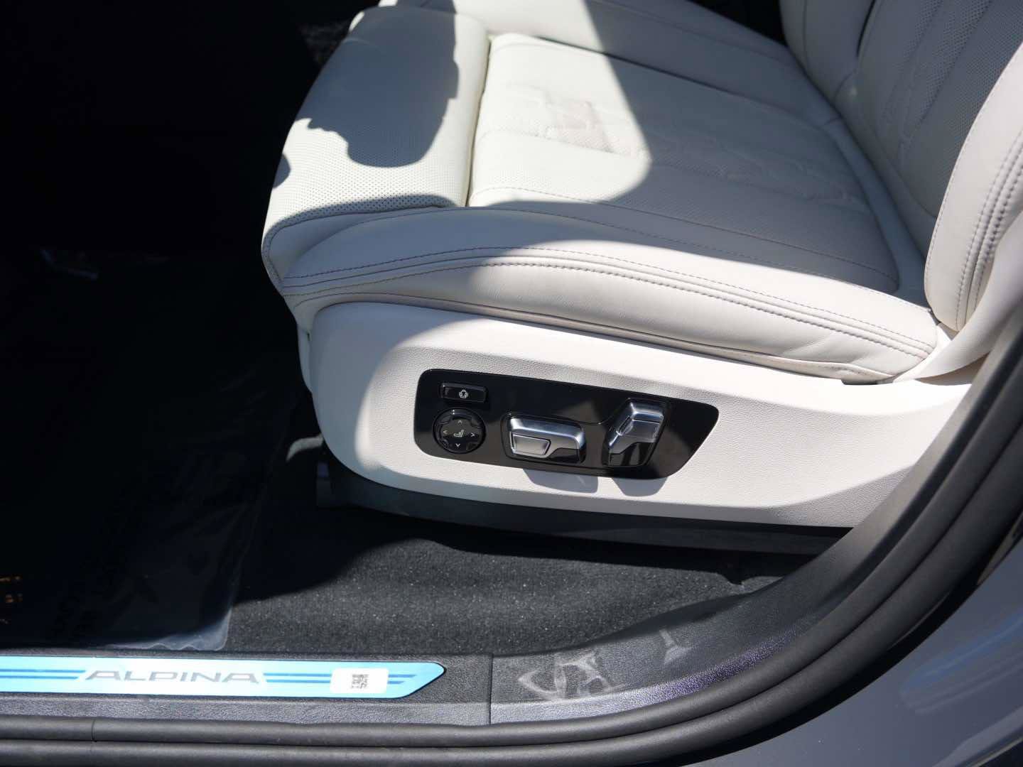 New 2026 BMW ALPINA XB7 AWD/4WD image 20