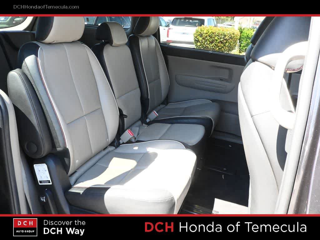 Used 2021 Kia Sedona EX FWD image 21