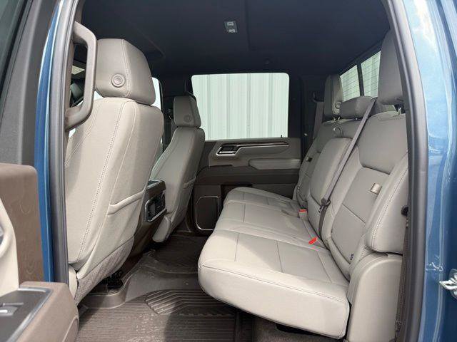 New 2026 Chevrolet Silverado 2500 LTZ w/ LTZ Convenience Package AWD/4WD image 5