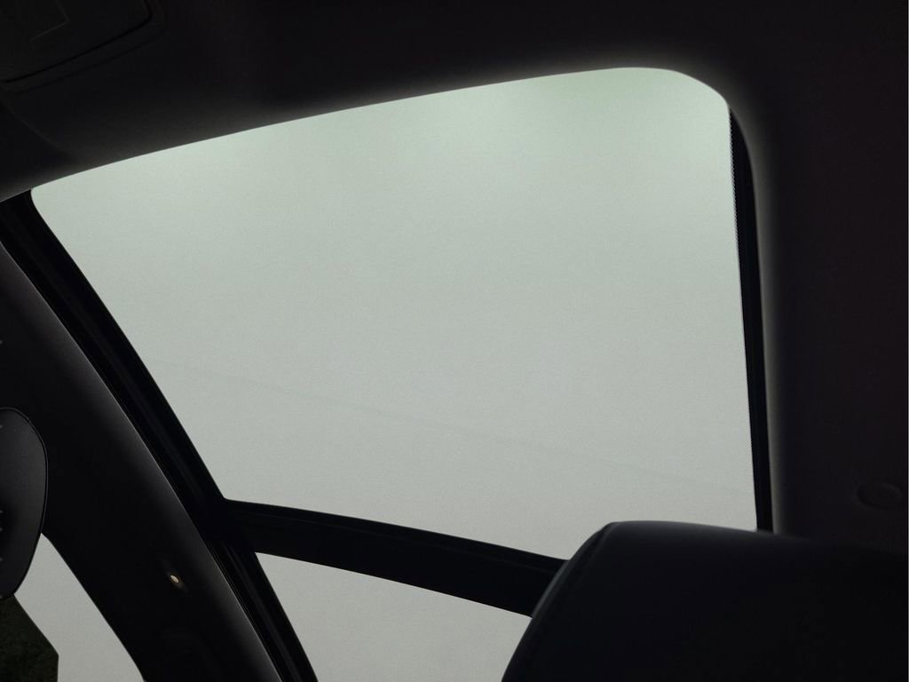 Used 2023 Acura MDX SH-AWD image 14