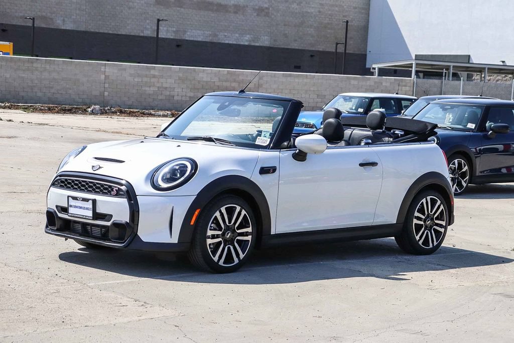 Used 2023 MINI Cooper S FWD image 10