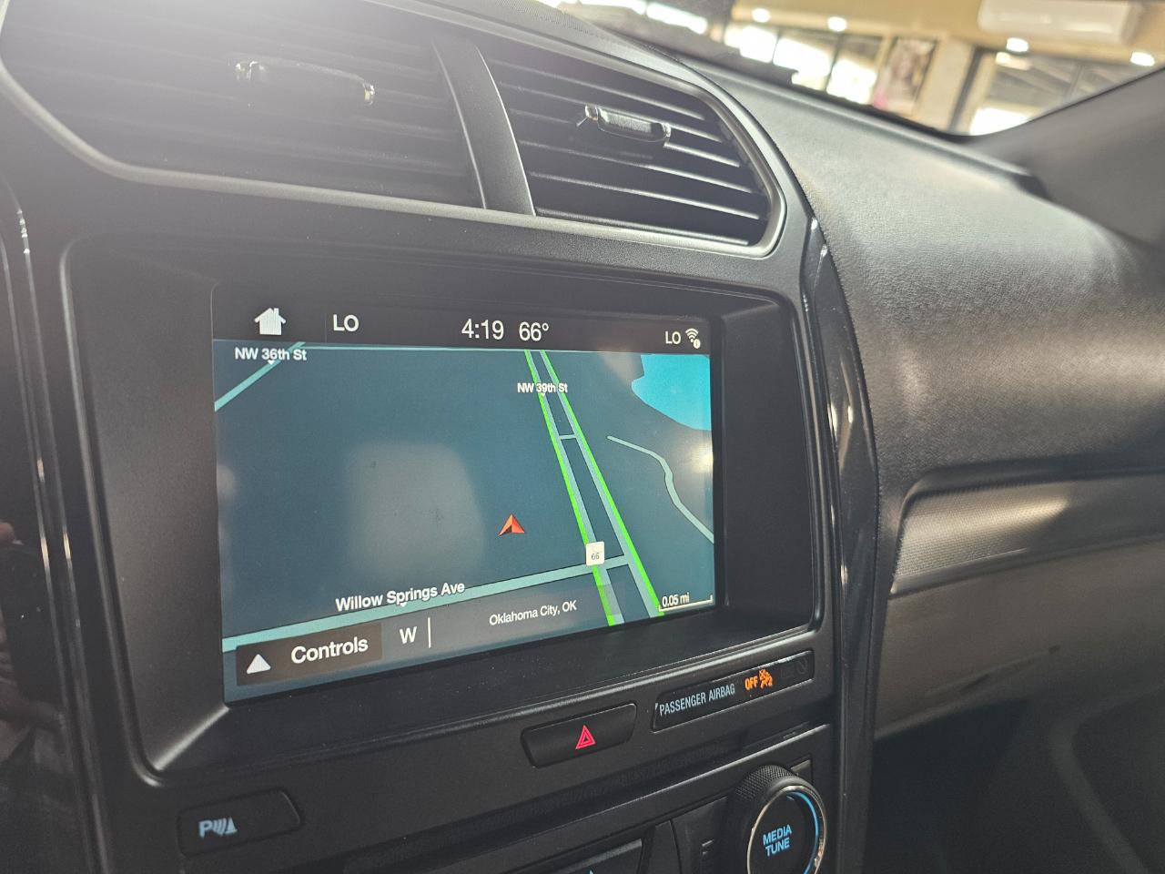 Used 2018 Ford Explorer XLT w/ Equipment Group 202A image 42