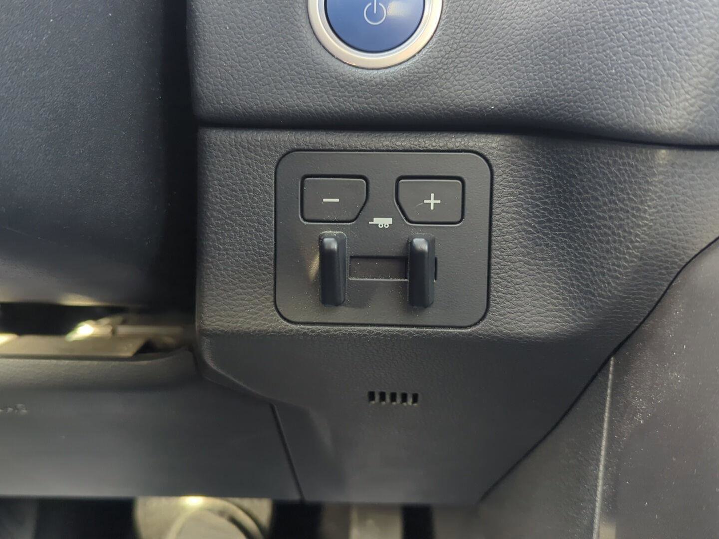 Used 2024 Toyota Sequoia Limited image 17