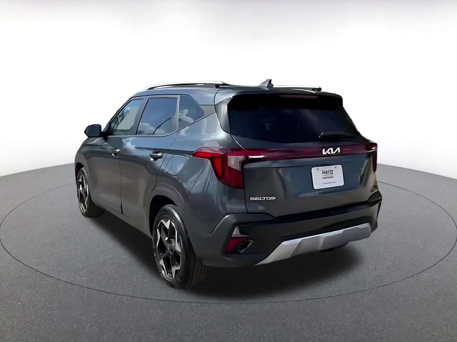 Used 2025 Kia Seltos S image 11